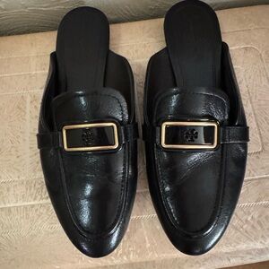 Tory Burch Black Leather Slip On Loafers sz 9.5 Women